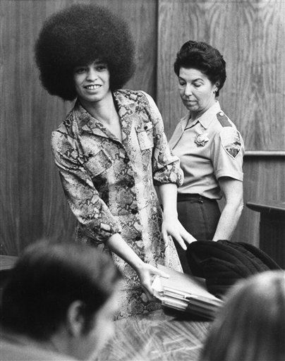 Angela Davis, Evelyn Gossey